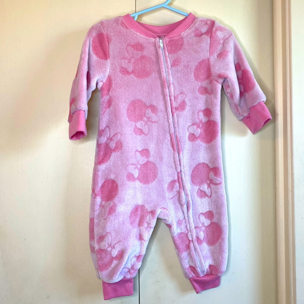 Disney Junior Minnie Mouse sleeper with open feet.